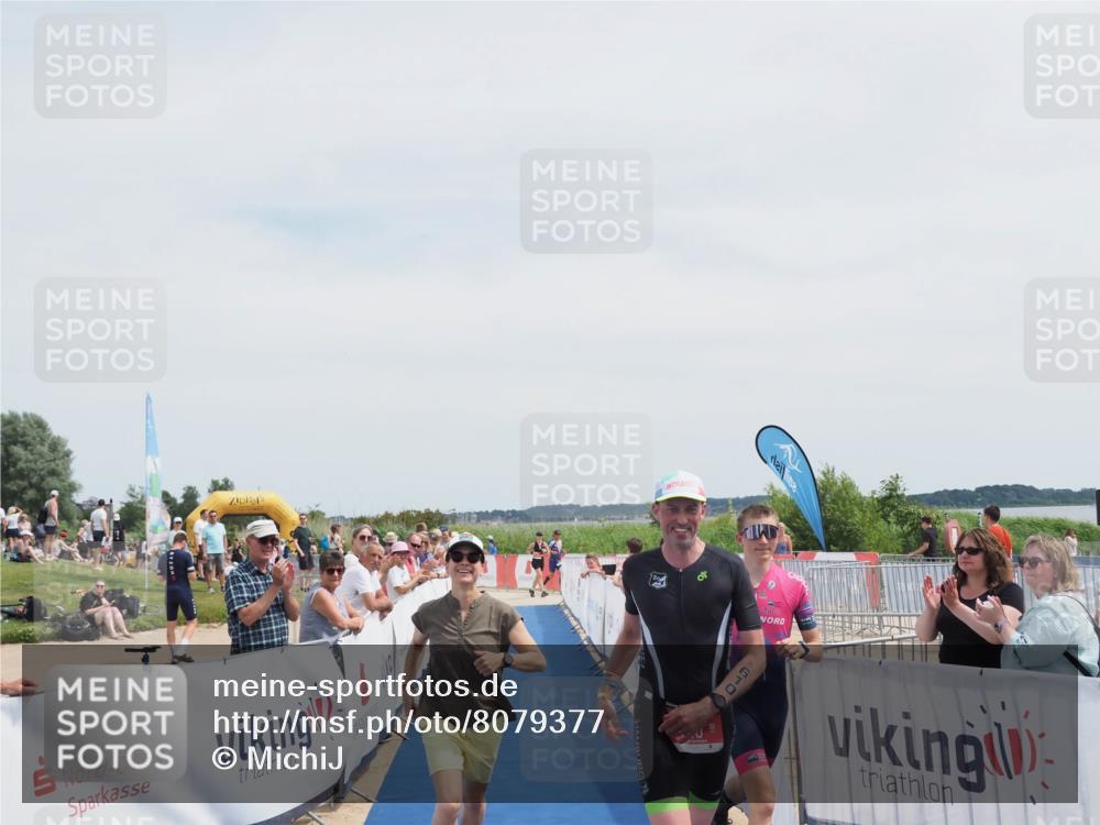 22.06.2025 - Viking Triathlon MichiJ http://msf.ph/oto/8079377 22.06.2025 14:17:19 Ziel 610 meine-sportfotos.de