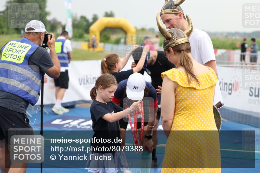 22.06.2025 - Viking Triathlon Yannick Fuchs http://msf.ph/oto/8079388 22.06.2025 16:41:21 Ziel 441 meine-sportfotos.de