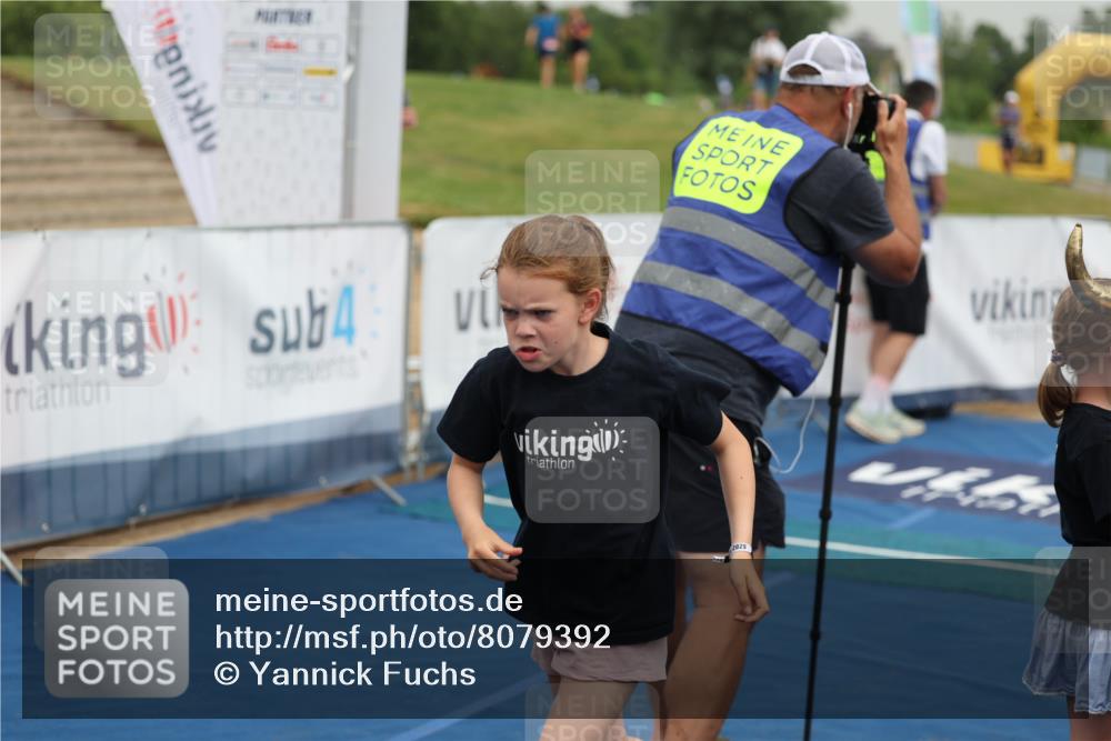 22.06.2025 - Viking Triathlon Yannick Fuchs http://msf.ph/oto/8079392 22.06.2025 16:41:24 Ziel 441 meine-sportfotos.de