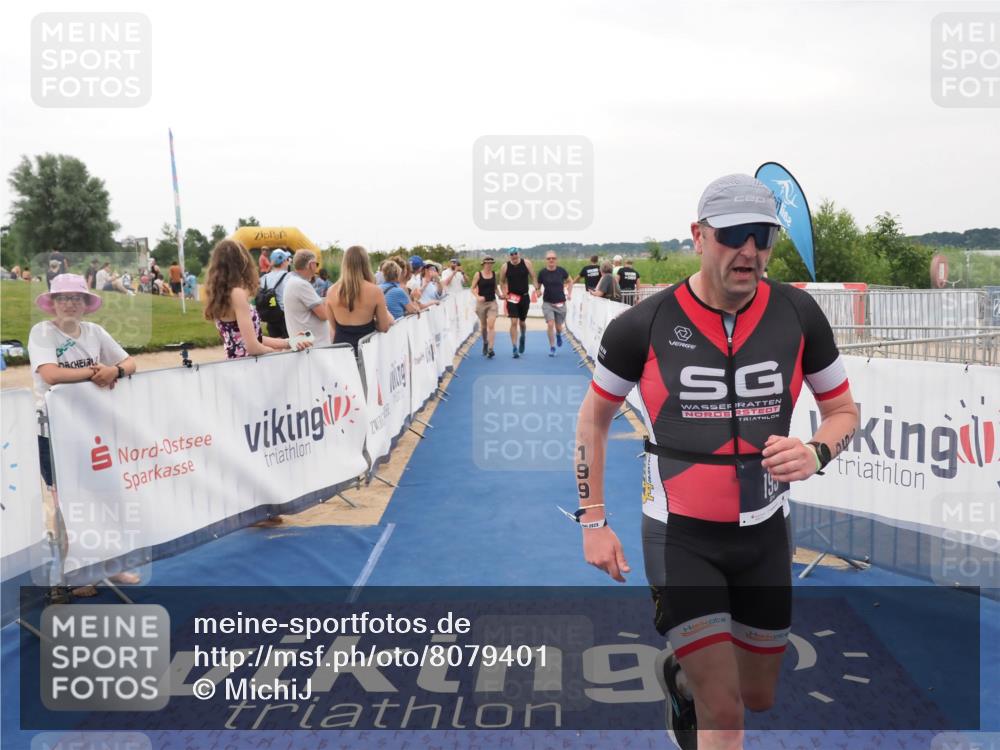 22.06.2025 - Viking Triathlon MichiJ http://msf.ph/oto/8079401 22.06.2025 15:56:28 Ziel 199, 647 meine-sportfotos.de