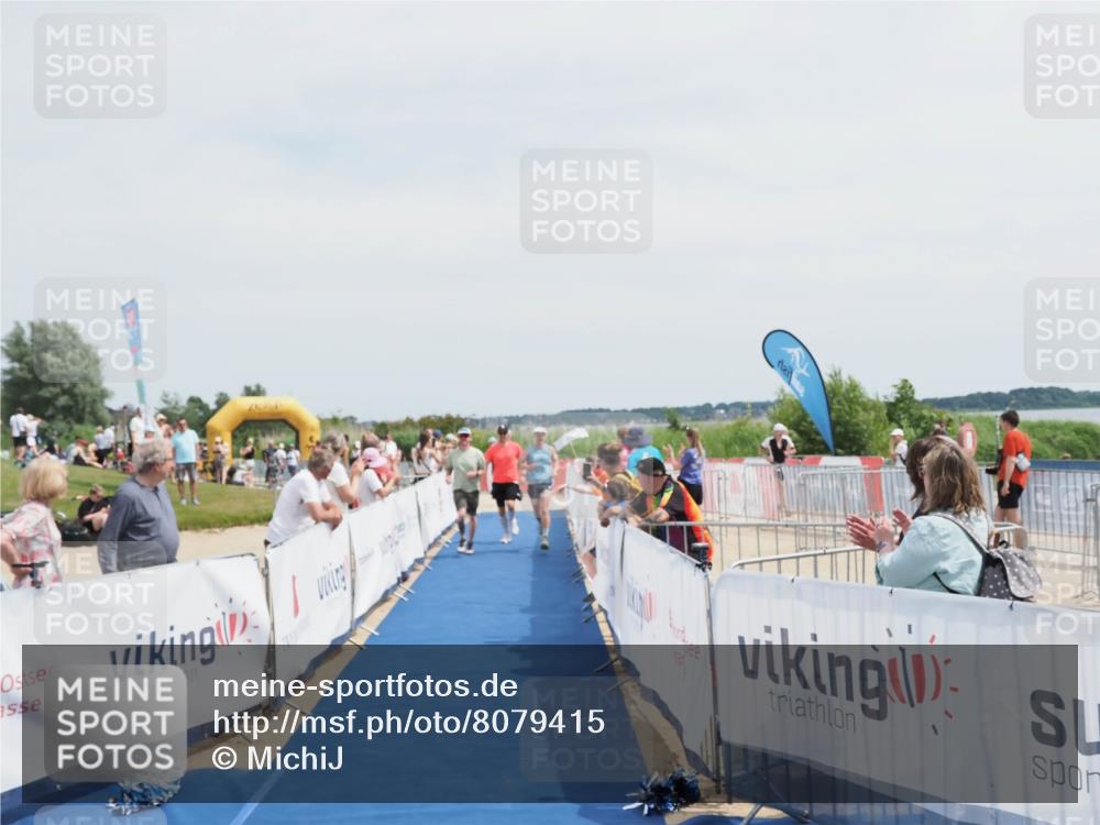 22.06.2025 - Viking Triathlon MichiJ http://msf.ph/oto/8079415 22.06.2025 14:18:52 Ziel 100, 272, 617 meine-sportfotos.de