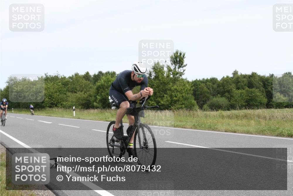 22.06.2025 - Viking Triathlon Yannick Fuchs http://msf.ph/oto/8079432 22.06.2025 12:14:48 Radfahren 182, 210, 254, 353, 358, 411 meine-sportfotos.de