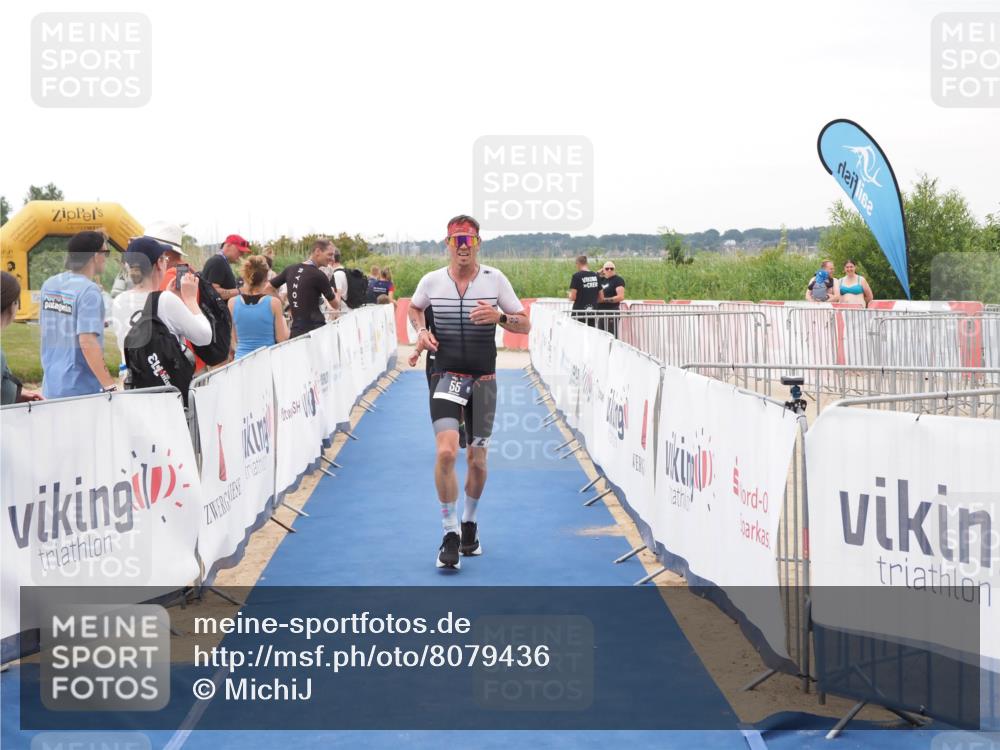 22.06.2025 - Viking Triathlon MichiJ http://msf.ph/oto/8079436 22.06.2025 16:04:22 Ziel 55, 453 meine-sportfotos.de