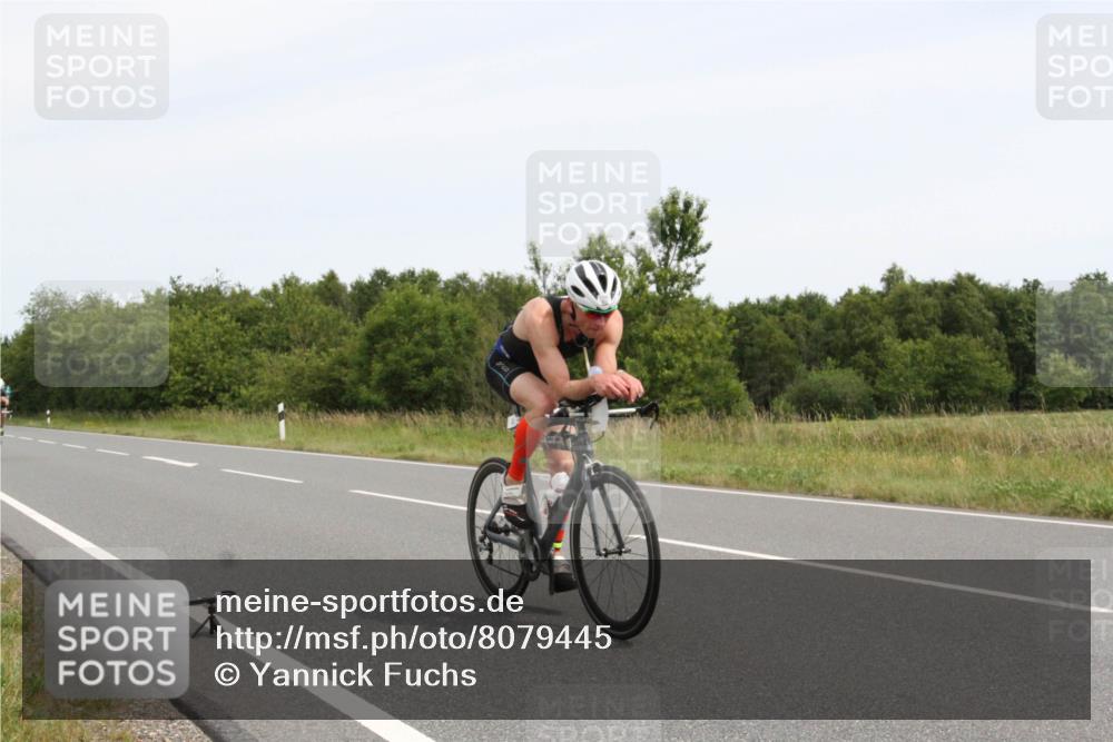 22.06.2025 - Viking Triathlon Yannick Fuchs http://msf.ph/oto/8079445 22.06.2025 12:14:54 Radfahren 210, 329, 353, 376, 411 meine-sportfotos.de
