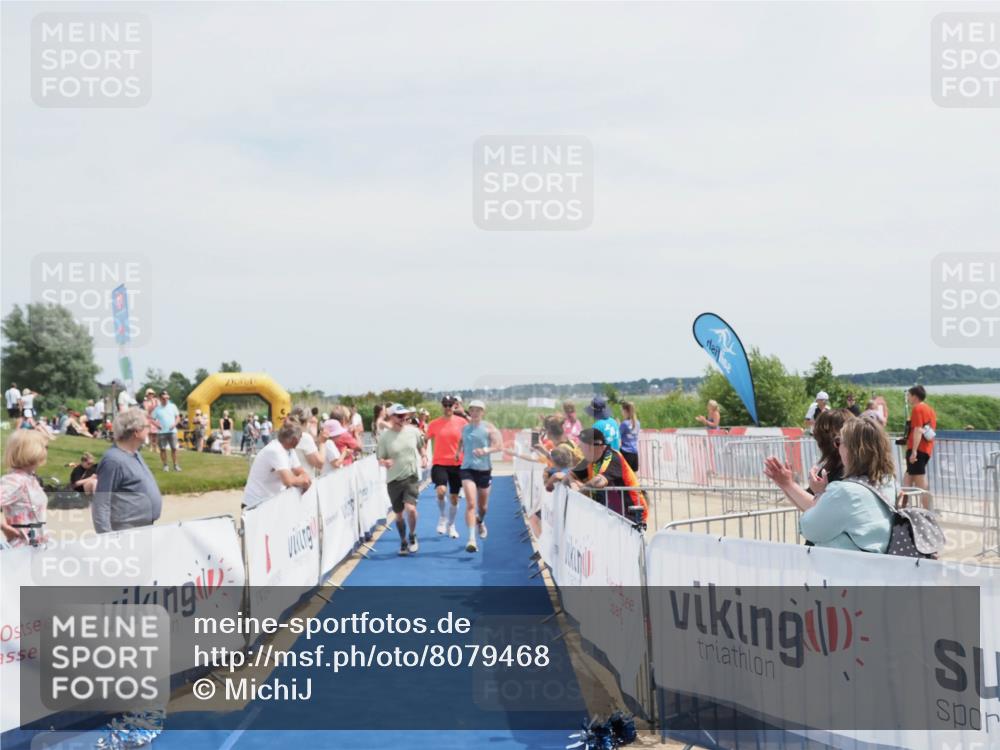 22.06.2025 - Viking Triathlon MichiJ http://msf.ph/oto/8079468 22.06.2025 14:18:53 Ziel 100, 272, 617 meine-sportfotos.de