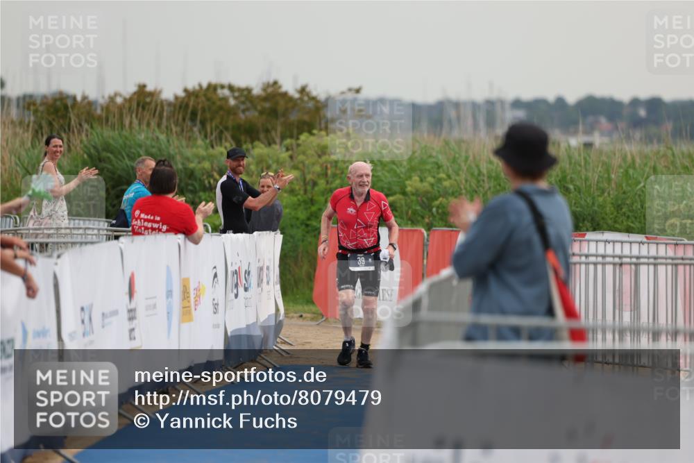22.06.2025 - Viking Triathlon Yannick Fuchs http://msf.ph/oto/8079479 22.06.2025 16:43:07 Ziel  meine-sportfotos.de