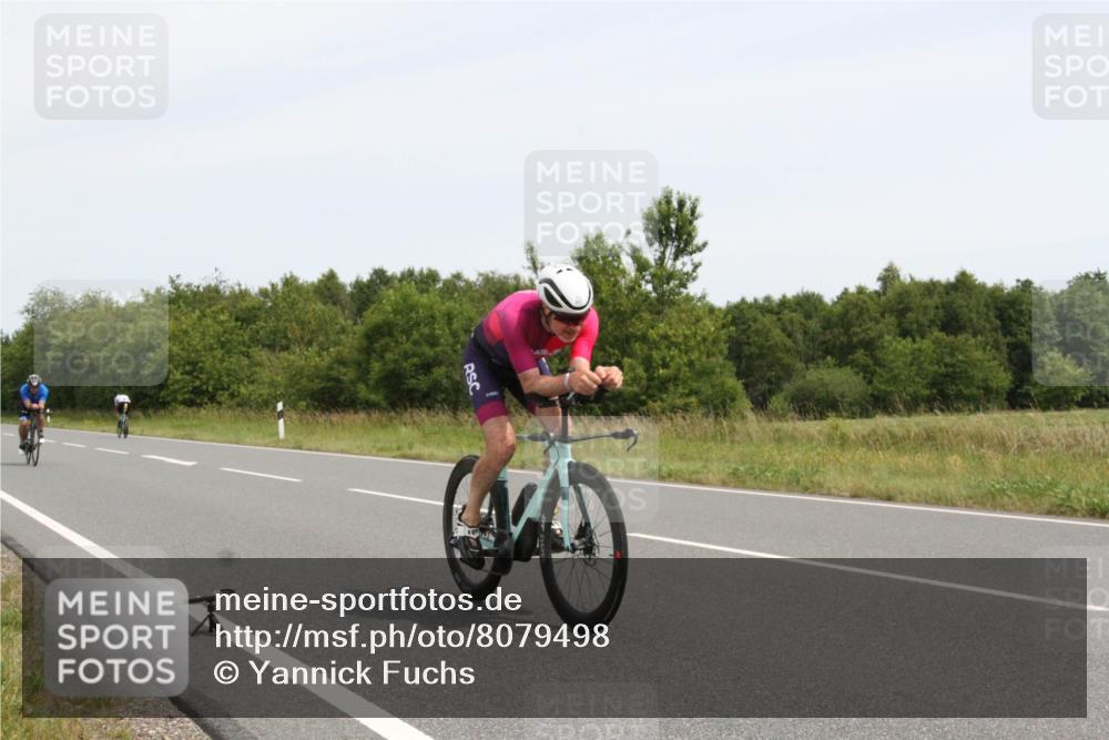 22.06.2025 - Viking Triathlon Yannick Fuchs http://msf.ph/oto/8079498 22.06.2025 12:15:16 Radfahren 153, 355, 440 meine-sportfotos.de