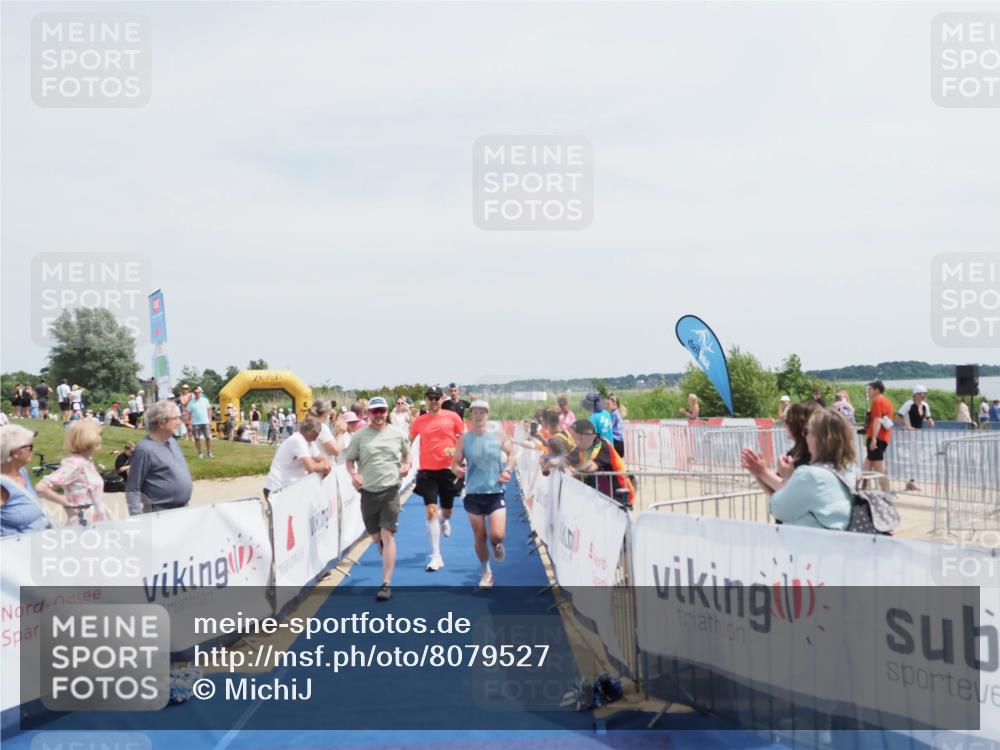 22.06.2025 - Viking Triathlon MichiJ http://msf.ph/oto/8079527 22.06.2025 14:18:53 Ziel 100, 272, 617 meine-sportfotos.de