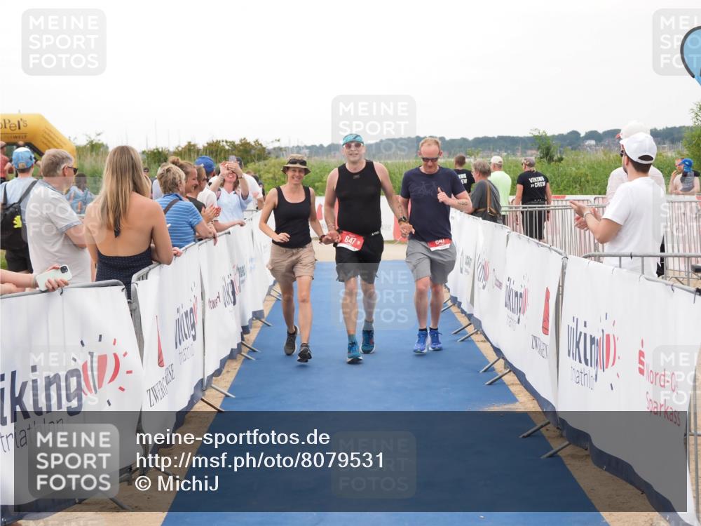22.06.2025 - Viking Triathlon MichiJ http://msf.ph/oto/8079531 22.06.2025 15:56:31 Ziel 199, 647 meine-sportfotos.de