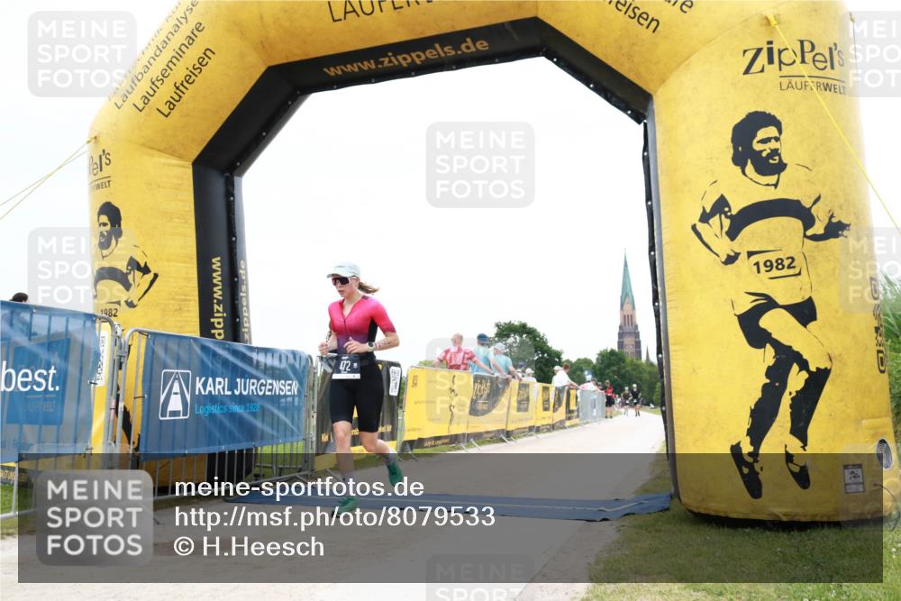 22.06.2025 - Viking Triathlon H.Heesch http://msf.ph/oto/8079533 22.06.2025 15:46:11 Laufen 472 meine-sportfotos.de