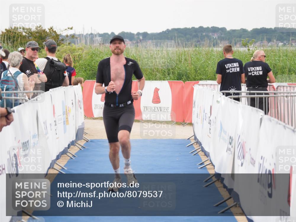 22.06.2025 - Viking Triathlon MichiJ http://msf.ph/oto/8079537 22.06.2025 16:05:00 Ziel 342 meine-sportfotos.de