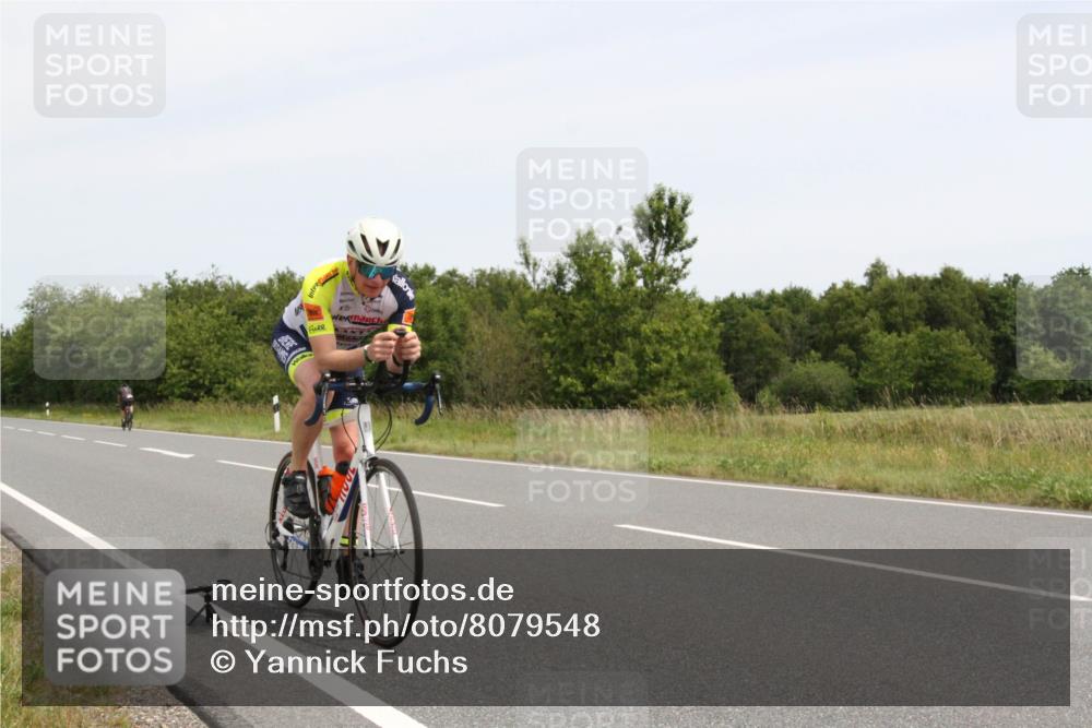 22.06.2025 - Viking Triathlon Yannick Fuchs http://msf.ph/oto/8079548 22.06.2025 12:15:50 Radfahren 41, 242, 657 meine-sportfotos.de