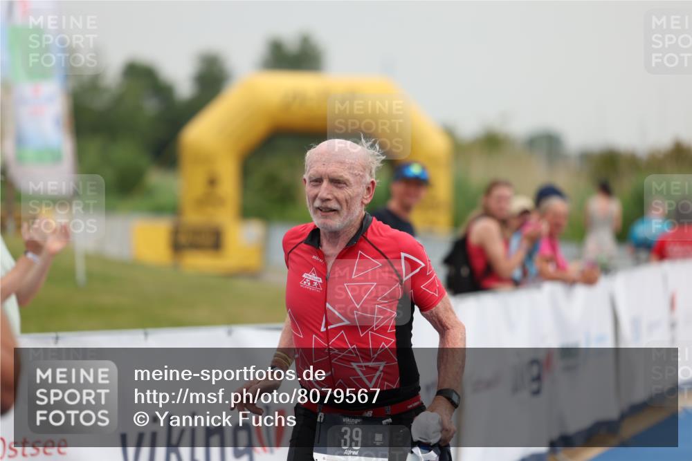 22.06.2025 - Viking Triathlon Yannick Fuchs http://msf.ph/oto/8079567 22.06.2025 16:43:17 Ziel 39 meine-sportfotos.de
