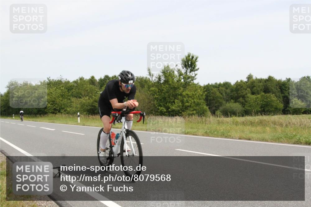 22.06.2025 - Viking Triathlon Yannick Fuchs http://msf.ph/oto/8079568 22.06.2025 12:15:59 Radfahren 41, 229, 284, 370, 530 meine-sportfotos.de