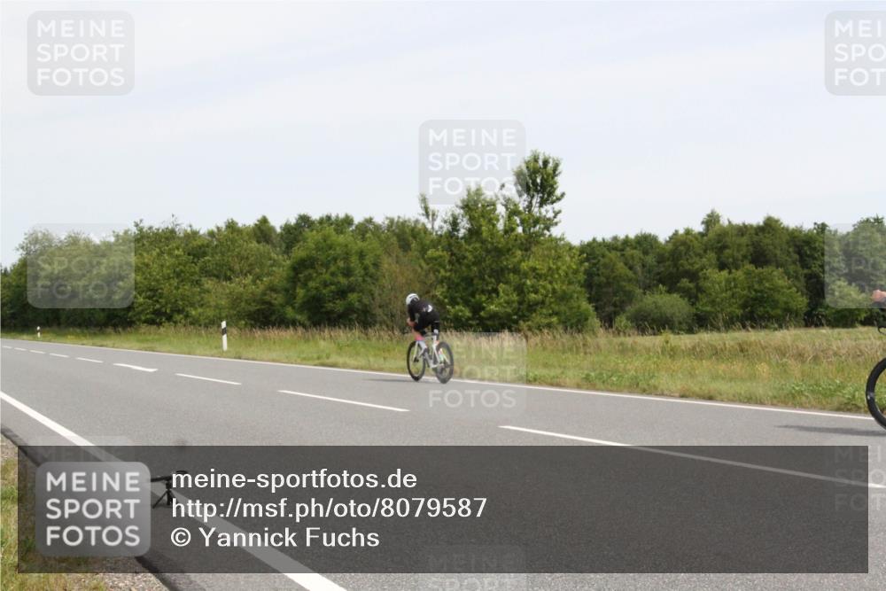 22.06.2025 - Viking Triathlon Yannick Fuchs http://msf.ph/oto/8079587 22.06.2025 12:16:06 Radfahren 95, 132, 229, 271, 284, 294, 486, 510, 530 meine-sportfotos.de