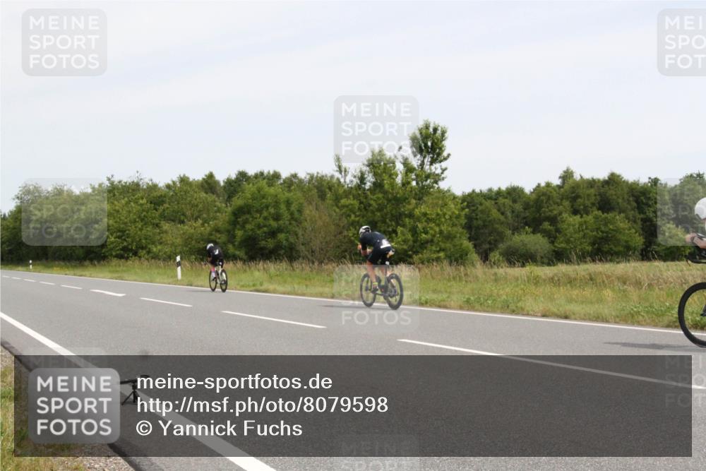 22.06.2025 - Viking Triathlon Yannick Fuchs http://msf.ph/oto/8079598 22.06.2025 12:16:07 Radfahren 95, 132, 229, 271, 284, 294, 486, 510, 530 meine-sportfotos.de