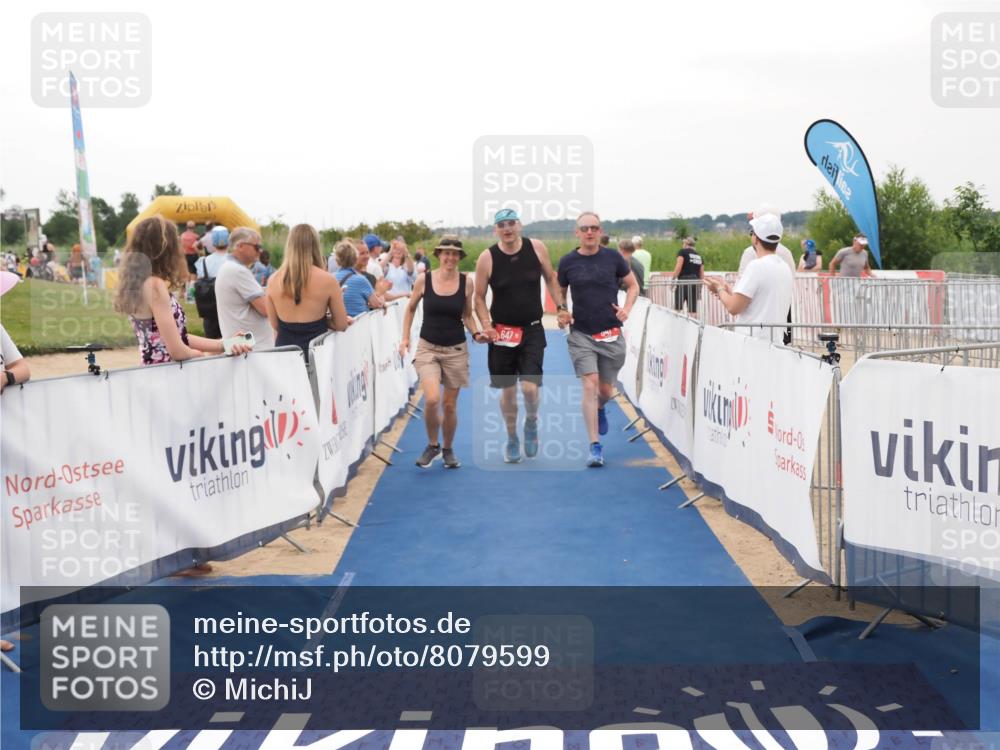 22.06.2025 - Viking Triathlon MichiJ http://msf.ph/oto/8079599 22.06.2025 15:56:32 Ziel 199, 647 meine-sportfotos.de