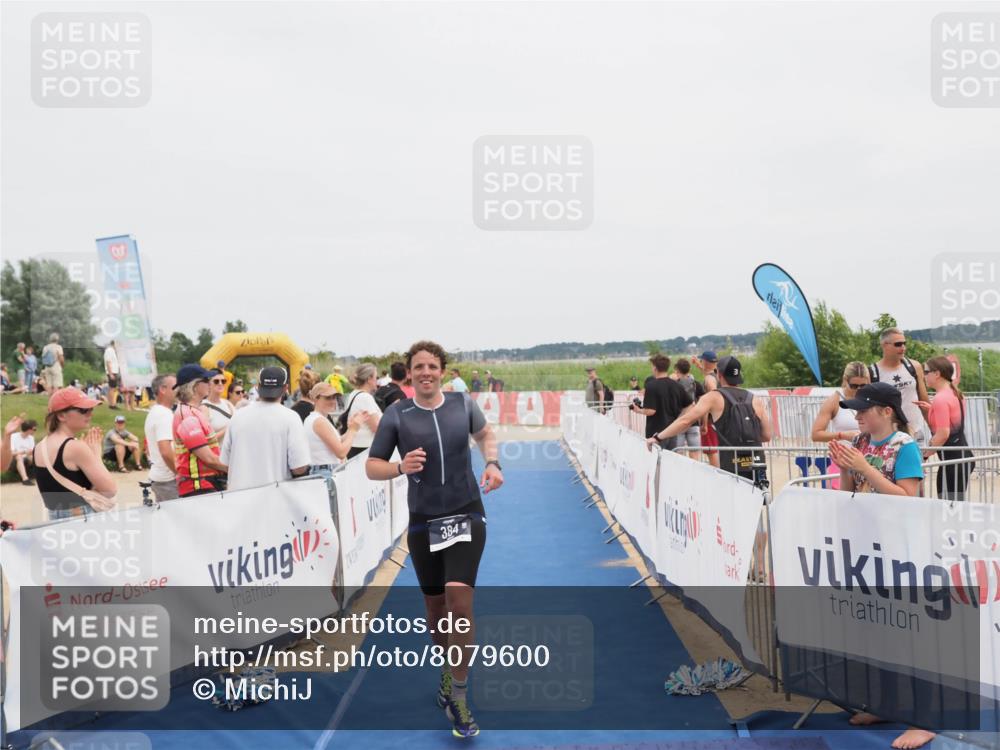 22.06.2025 - Viking Triathlon MichiJ http://msf.ph/oto/8079600 22.06.2025 14:39:40 Ziel 384 meine-sportfotos.de