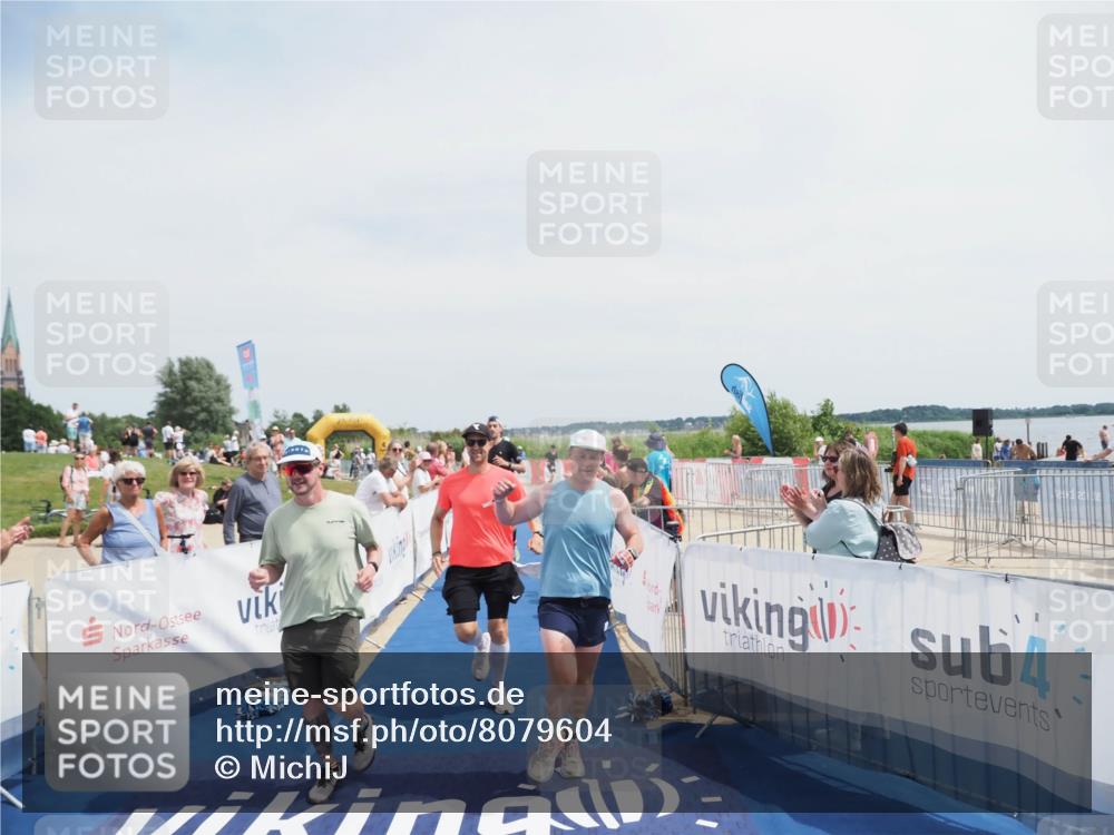 22.06.2025 - Viking Triathlon MichiJ http://msf.ph/oto/8079604 22.06.2025 14:18:55 Ziel 100, 272, 617 meine-sportfotos.de