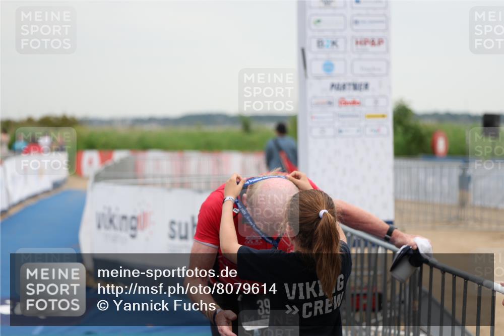 22.06.2025 - Viking Triathlon Yannick Fuchs http://msf.ph/oto/8079614 22.06.2025 16:43:27 Ziel  meine-sportfotos.de