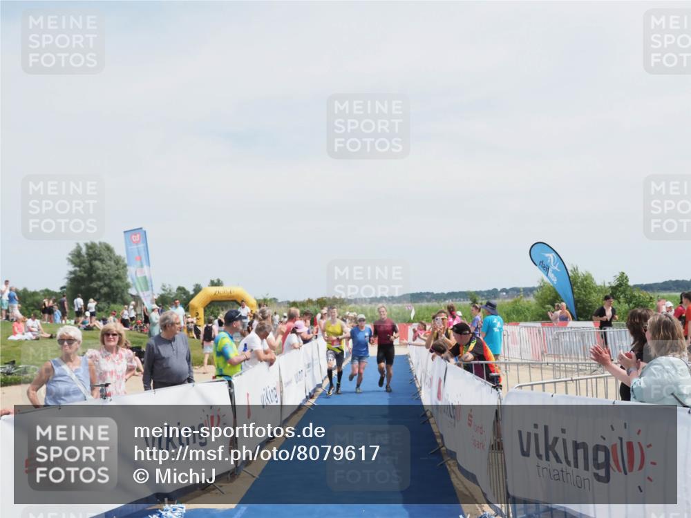 22.06.2025 - Viking Triathlon MichiJ http://msf.ph/oto/8079617 22.06.2025 14:19:13 Ziel 604 meine-sportfotos.de