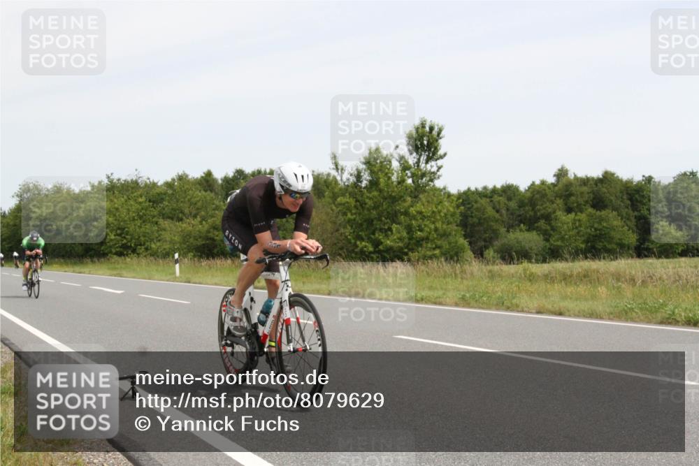 22.06.2025 - Viking Triathlon Yannick Fuchs http://msf.ph/oto/8079629 22.06.2025 12:16:15 Radfahren 30, 95, 331, 348, 359, 505 meine-sportfotos.de