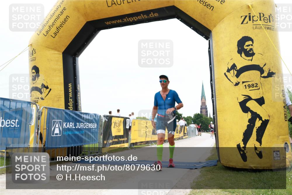 22.06.2025 - Viking Triathlon H.Heesch http://msf.ph/oto/8079630 22.06.2025 15:50:12 Laufen 23 meine-sportfotos.de