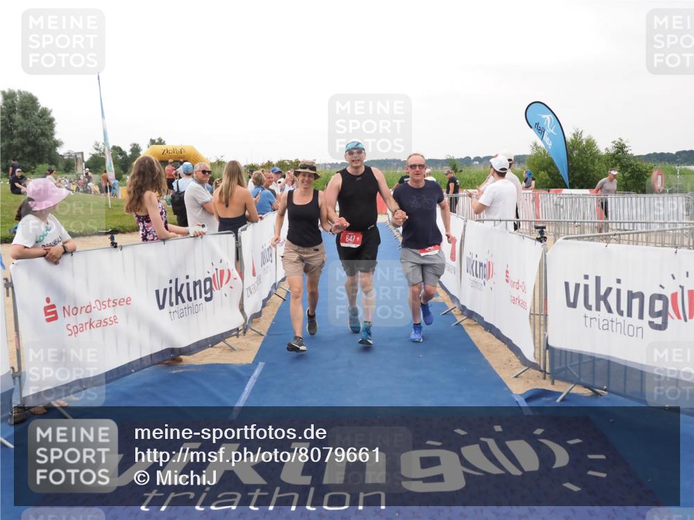 22.06.2025 - Viking Triathlon MichiJ http://msf.ph/oto/8079661 22.06.2025 15:56:32 Ziel 199, 647 meine-sportfotos.de