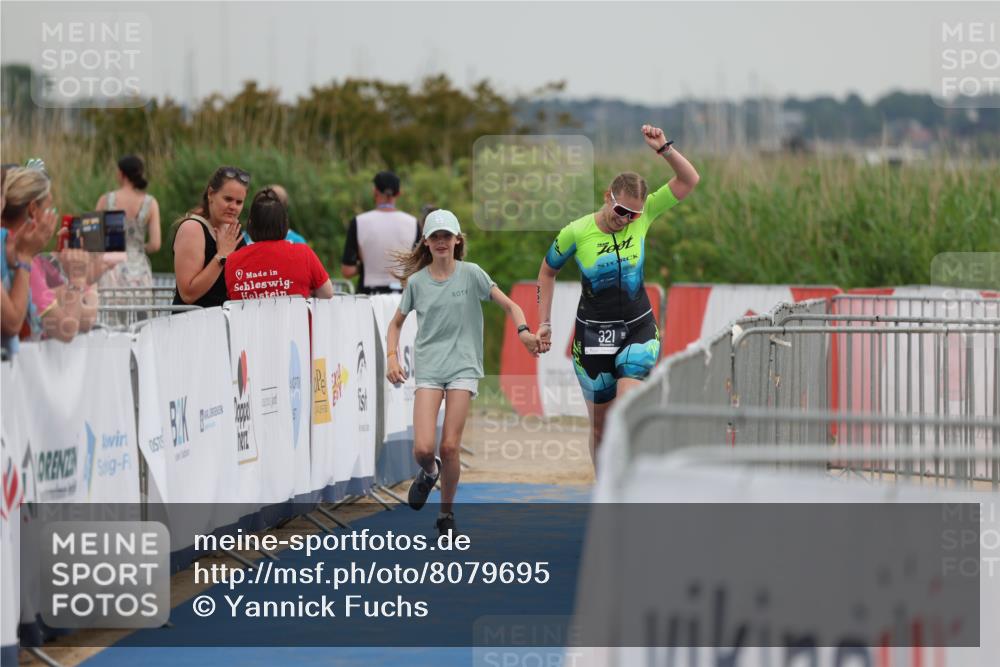 22.06.2025 - Viking Triathlon Yannick Fuchs http://msf.ph/oto/8079695 22.06.2025 16:45:57 Ziel 321 meine-sportfotos.de