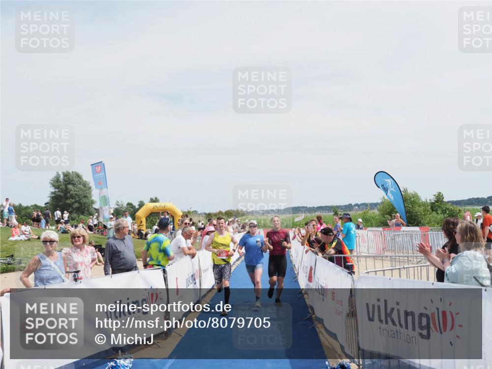 22.06.2025 - Viking Triathlon MichiJ http://msf.ph/oto/8079705 22.06.2025 14:19:15 Ziel 604 meine-sportfotos.de