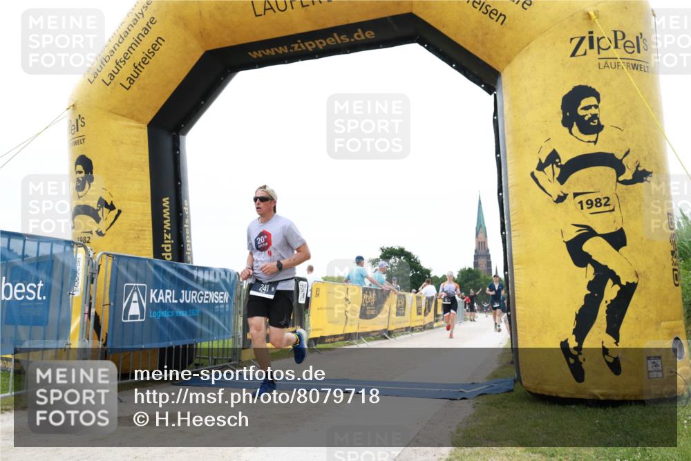 22.06.2025 - Viking Triathlon H.Heesch http://msf.ph/oto/8079718 22.06.2025 15:54:04 Laufen 43, 241 meine-sportfotos.de