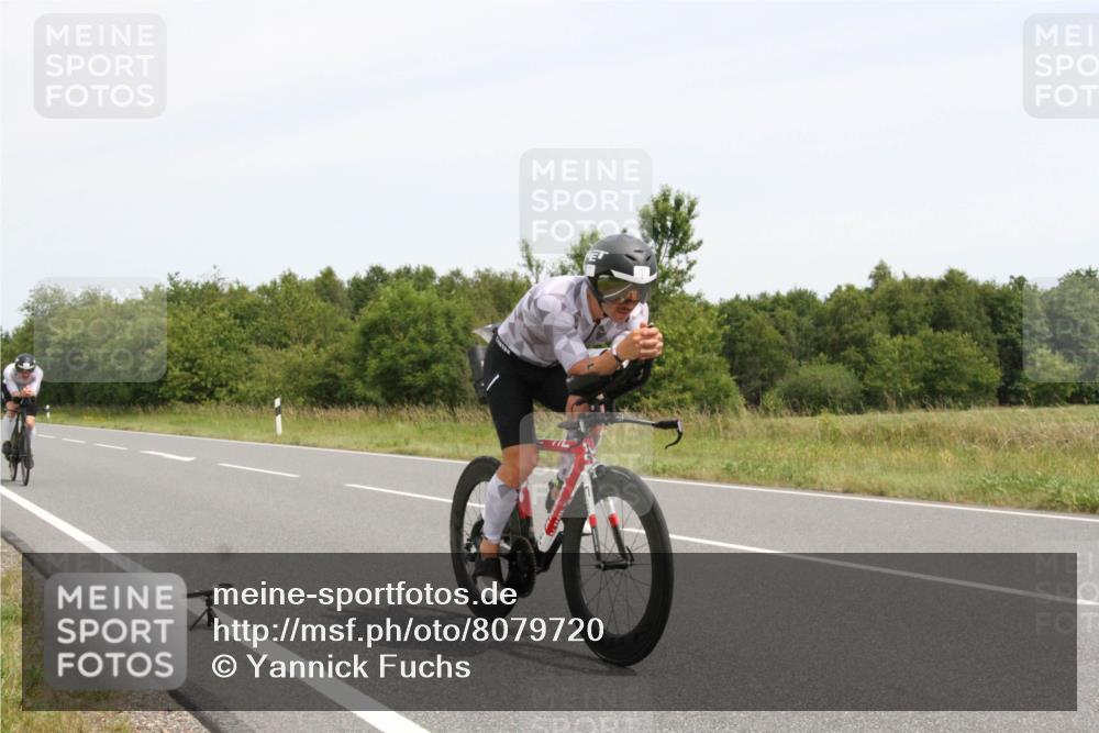 22.06.2025 - Viking Triathlon Yannick Fuchs http://msf.ph/oto/8079720 22.06.2025 12:17:04 Radfahren 1, 455, 527, 557 meine-sportfotos.de