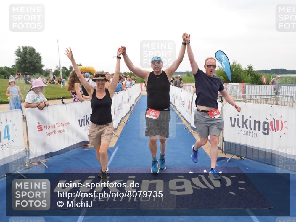 22.06.2025 - Viking Triathlon MichiJ http://msf.ph/oto/8079735 22.06.2025 15:56:33 Ziel 647 meine-sportfotos.de