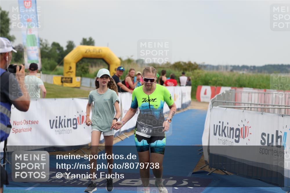 22.06.2025 - Viking Triathlon Yannick Fuchs http://msf.ph/oto/8079738 22.06.2025 16:46:03 Ziel 321 meine-sportfotos.de