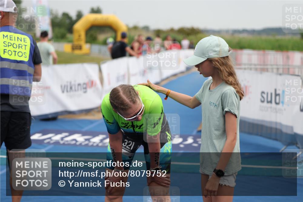 22.06.2025 - Viking Triathlon Yannick Fuchs http://msf.ph/oto/8079752 22.06.2025 16:46:08 Ziel 321 meine-sportfotos.de