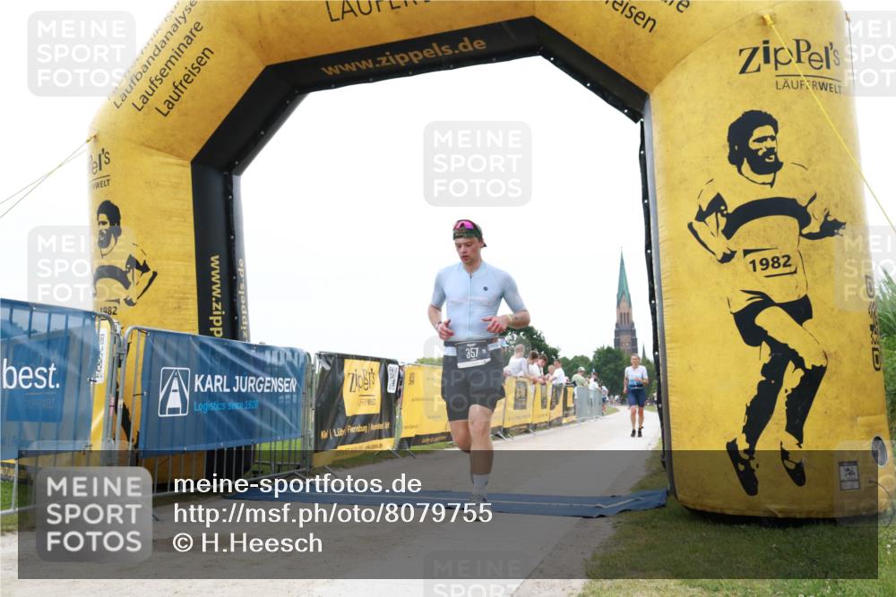 22.06.2025 - Viking Triathlon H.Heesch http://msf.ph/oto/8079755 22.06.2025 15:55:03 Laufen 357 meine-sportfotos.de