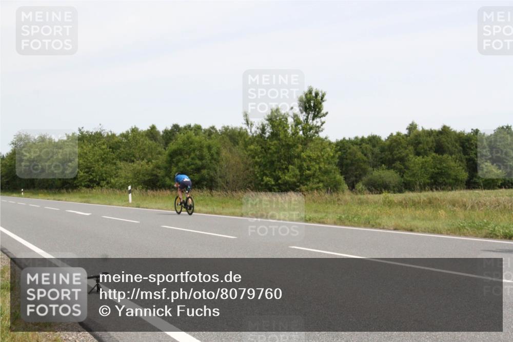 22.06.2025 - Viking Triathlon Yannick Fuchs http://msf.ph/oto/8079760 22.06.2025 12:17:22 Radfahren 165, 216, 324 meine-sportfotos.de
