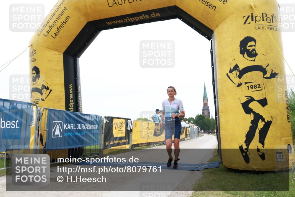 22.06.2025 - Viking Triathlon H.Heesch http://msf.ph/oto/8079761 22.06.2025 15:55:07 Laufen 357, 498 meine-sportfotos.de