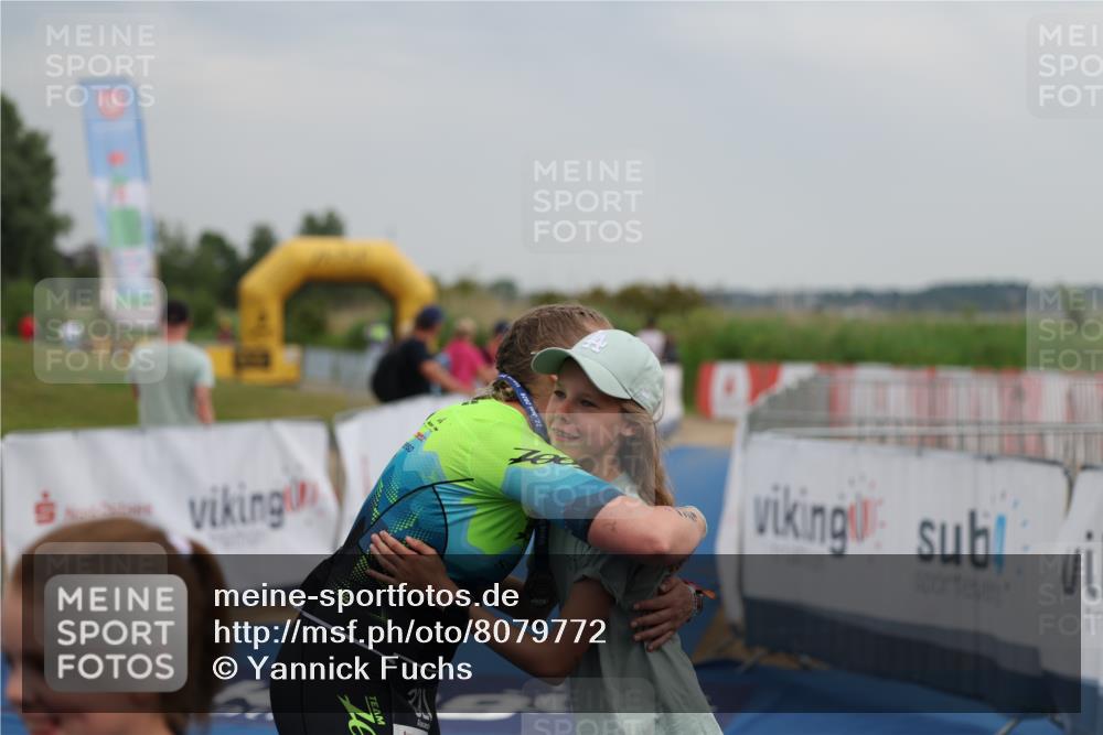 22.06.2025 - Viking Triathlon Yannick Fuchs http://msf.ph/oto/8079772 22.06.2025 16:46:17 Ziel  meine-sportfotos.de