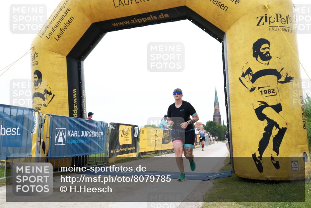 22.06.2025 - Viking Triathlon H.Heesch http://msf.ph/oto/8079785 22.06.2025 15:55:44 Laufen 197, 201 meine-sportfotos.de