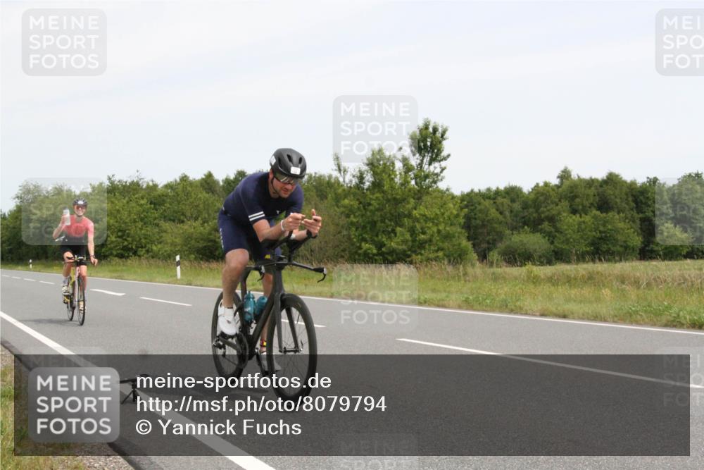 22.06.2025 - Viking Triathlon Yannick Fuchs http://msf.ph/oto/8079794 22.06.2025 12:17:38 Radfahren 44, 54, 156, 194, 220, 335, 357, 361, 639 meine-sportfotos.de