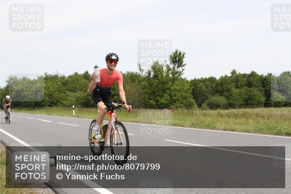 22.06.2025 - Viking Triathlon Yannick Fuchs http://msf.ph/oto/8079799 22.06.2025 12:17:39 Radfahren 44, 54, 58, 156, 194, 335, 357, 361, 639 meine-sportfotos.de
