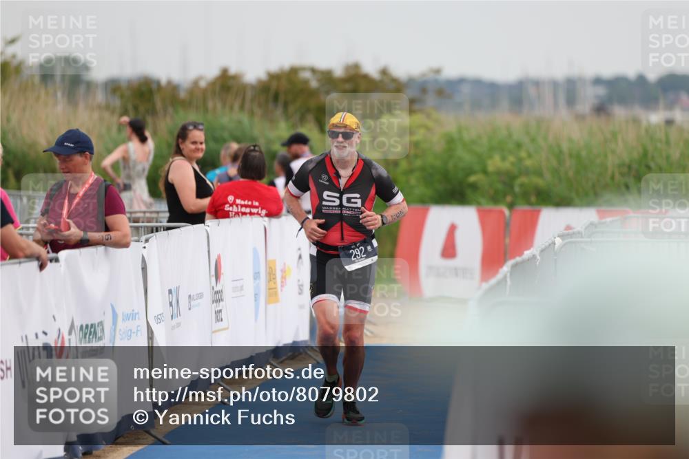 22.06.2025 - Viking Triathlon Yannick Fuchs http://msf.ph/oto/8079802 22.06.2025 16:46:37 Ziel 292 meine-sportfotos.de