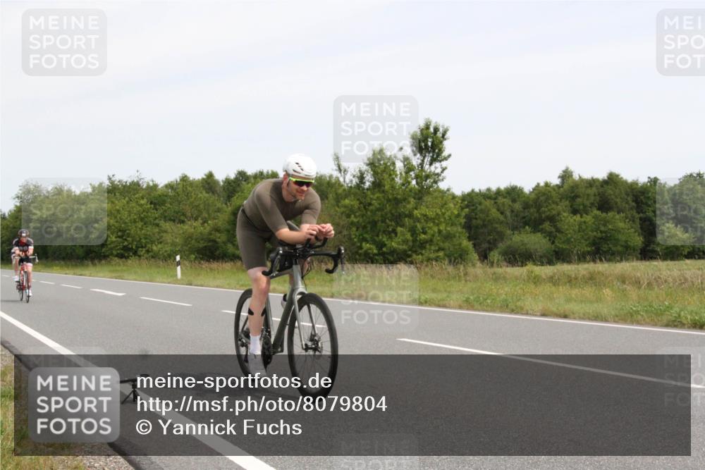 22.06.2025 - Viking Triathlon Yannick Fuchs http://msf.ph/oto/8079804 22.06.2025 12:17:40 Radfahren 44, 54, 58, 156, 194, 335, 357, 639 meine-sportfotos.de