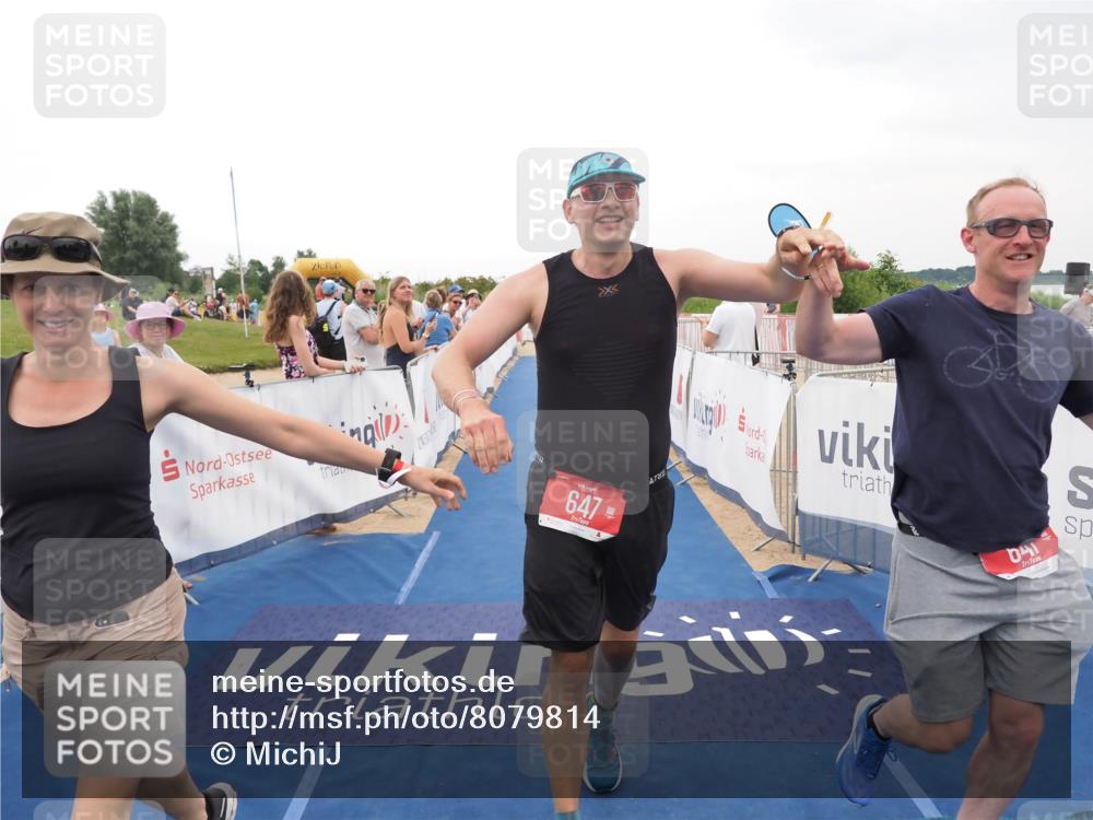 22.06.2025 - Viking Triathlon MichiJ http://msf.ph/oto/8079814 22.06.2025 15:56:34 Ziel 261, 647 meine-sportfotos.de