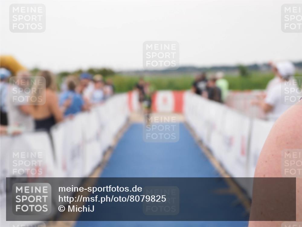 22.06.2025 - Viking Triathlon MichiJ http://msf.ph/oto/8079825 22.06.2025 15:56:35 Ziel 261, 647 meine-sportfotos.de