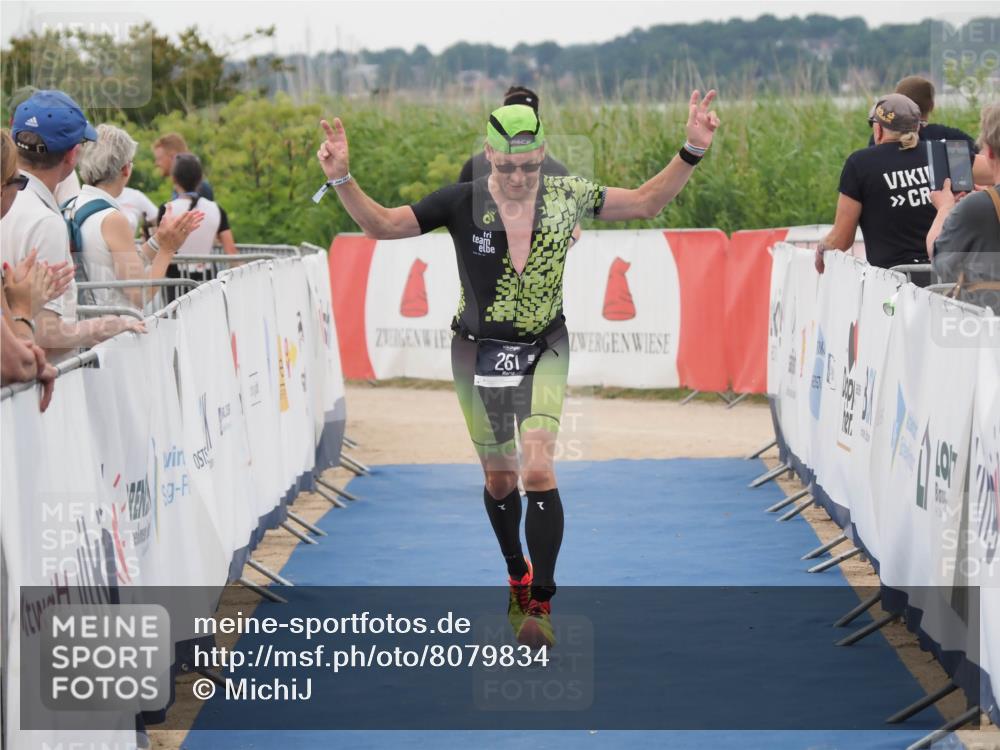 22.06.2025 - Viking Triathlon MichiJ http://msf.ph/oto/8079834 22.06.2025 15:56:38 Ziel 261, 306, 647 meine-sportfotos.de