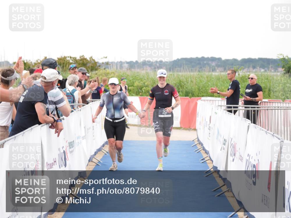 22.06.2025 - Viking Triathlon MichiJ http://msf.ph/oto/8079840 22.06.2025 16:05:34 Ziel 251, 454 meine-sportfotos.de