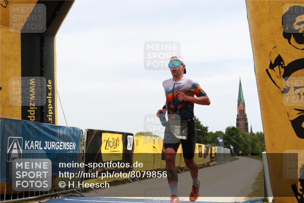22.06.2025 - Viking Triathlon H.Heesch http://msf.ph/oto/8079856 22.06.2025 12:44:13 Laufen 90 meine-sportfotos.de