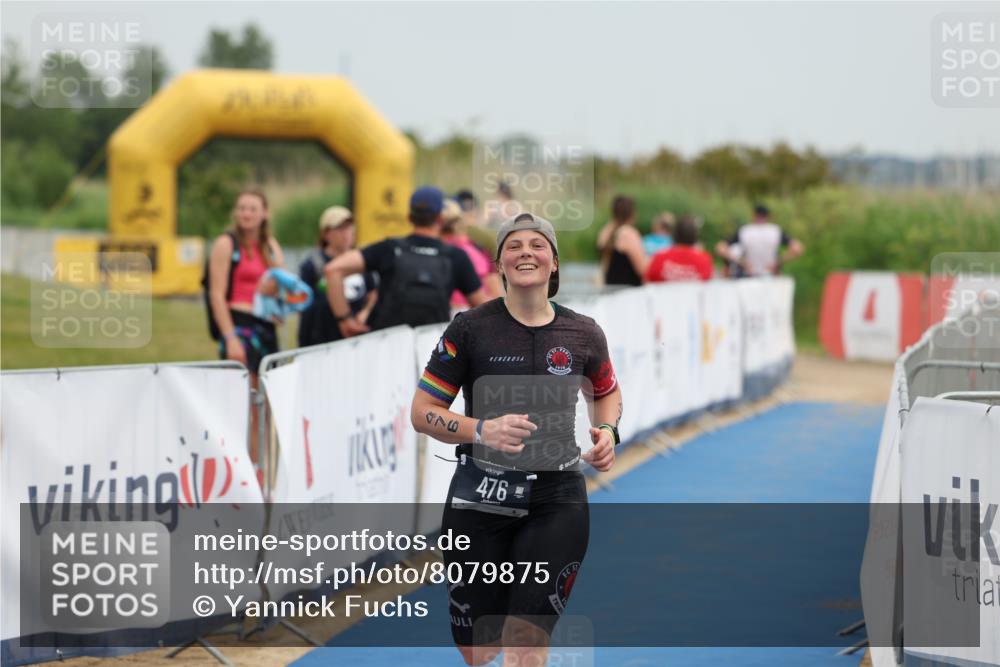 22.06.2025 - Viking Triathlon Yannick Fuchs http://msf.ph/oto/8079875 22.06.2025 16:47:57 Ziel 476 meine-sportfotos.de